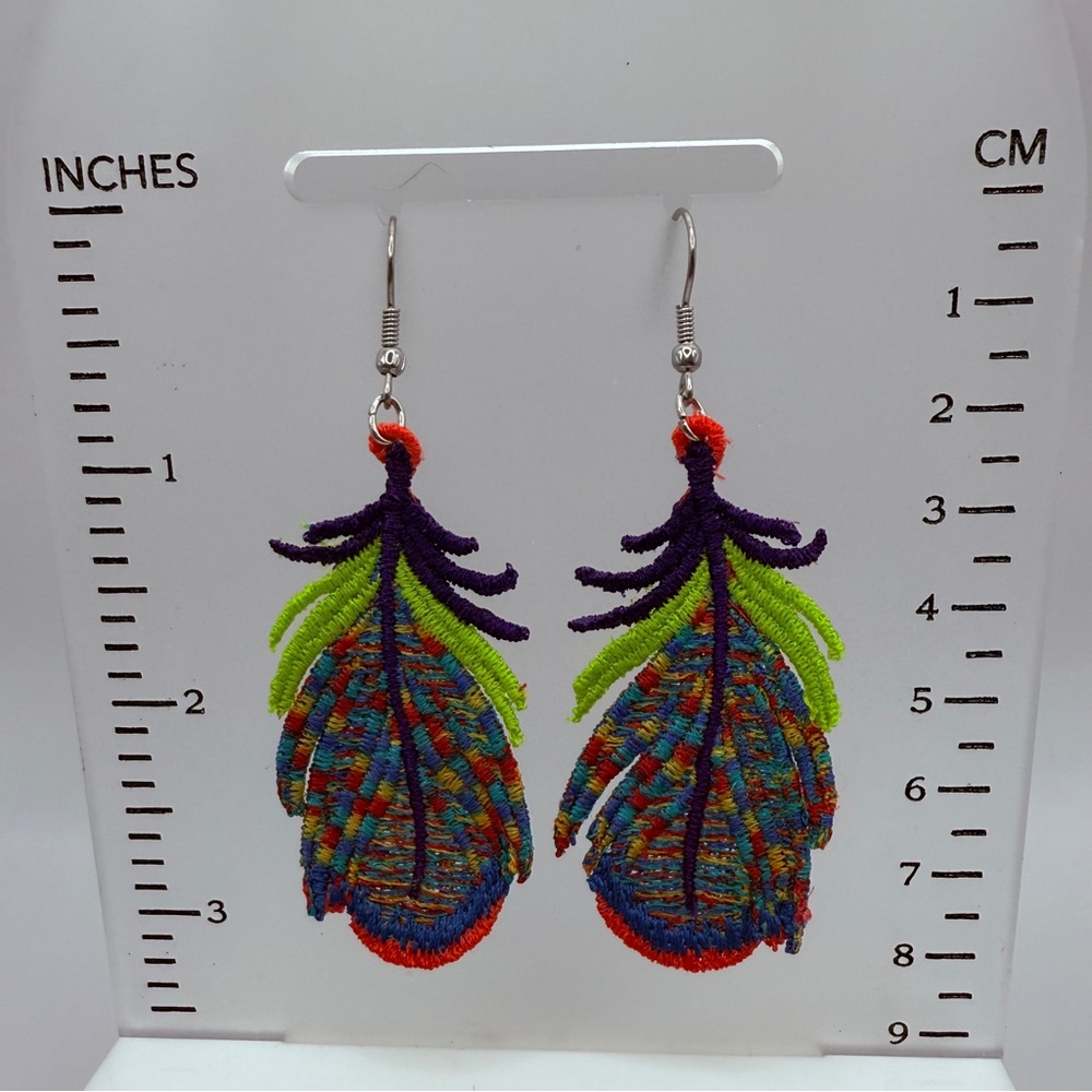 Colorful Feather Design Earrings!